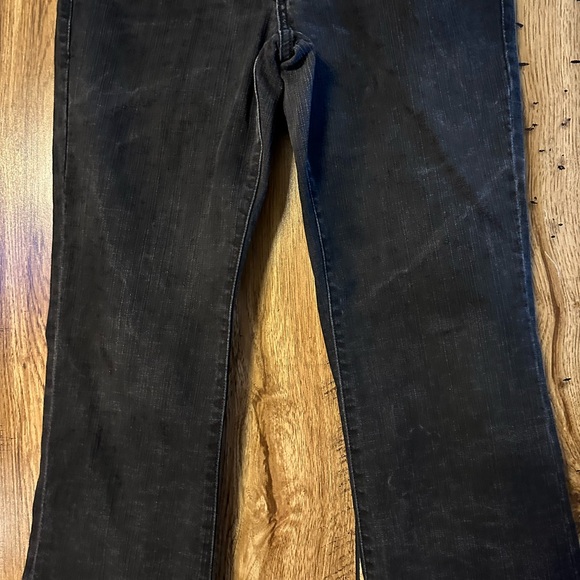 GUC Levi’s denim jeans. Size 9. Juniors. - Picture 4 of 12